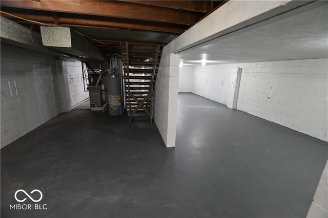 5820 E 40th Street, Indianapolis, IN 46226