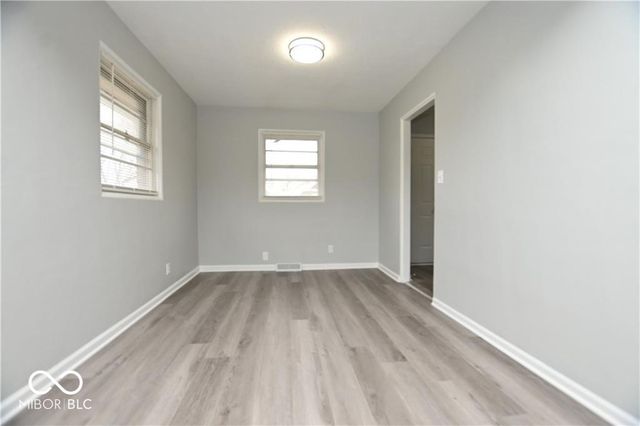 5820 E 40th Street, Indianapolis, IN 46226