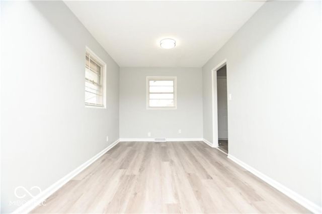 5820 E 40th Street, Indianapolis, IN 46226