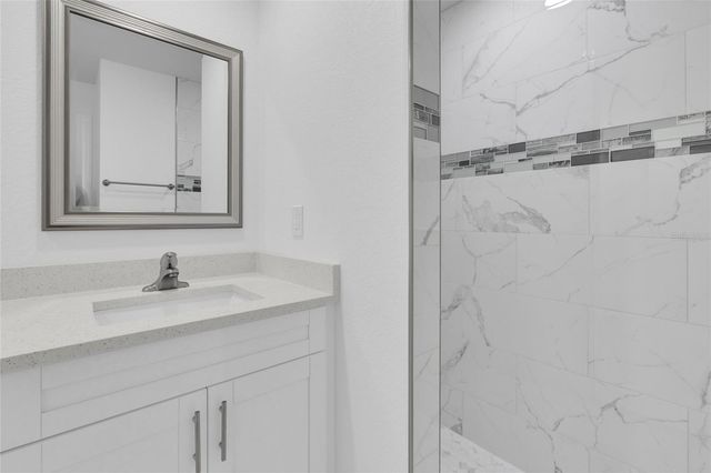310 NE 9TH TERRACE, Cape Coral, FL 33909