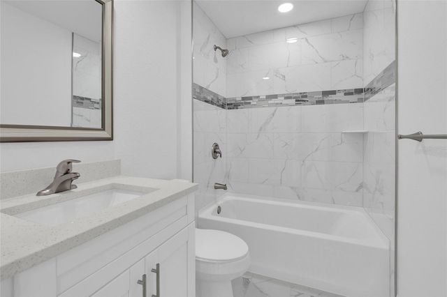 310 NE 9TH TERRACE, Cape Coral, FL 33909