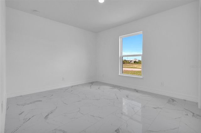 310 NE 9TH TERRACE, Cape Coral, FL 33909