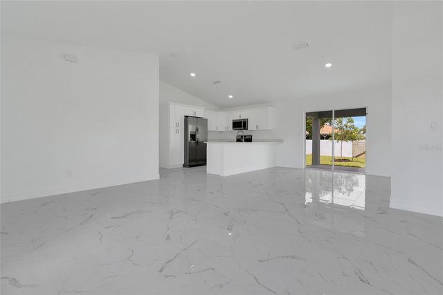 310 NE 9TH TERRACE, Cape Coral, FL 33909