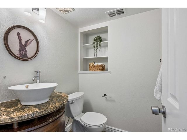 3924 S Wabash St, Denver, CO 80237
