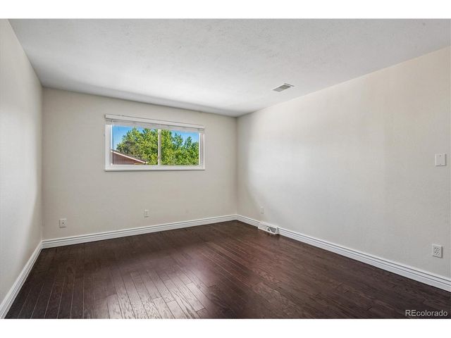 3924 S Wabash St, Denver, CO 80237