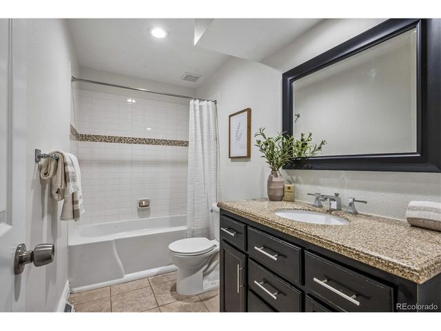 3924 S Wabash St, Denver, CO 80237