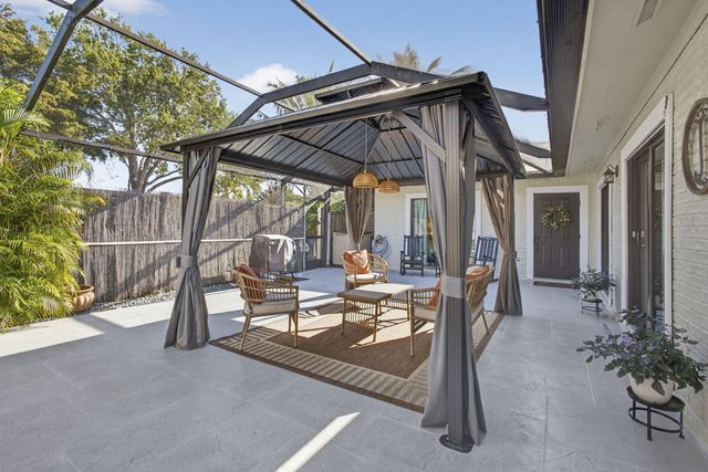 5602 Golden Eagle Circle, Palm Beach Gardens, FL 33418