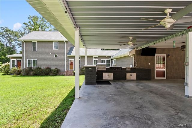 2426 County Road 52, Moundville, AL 35474