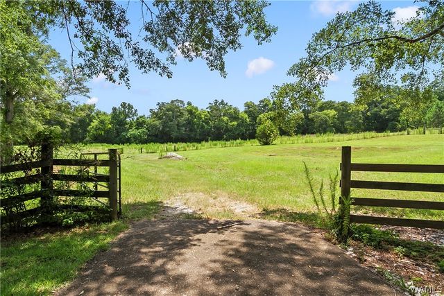 2426 County Road 52, Moundville, AL 35474