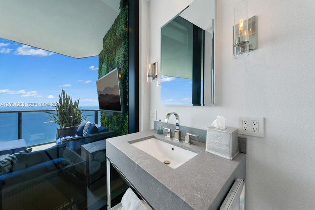 18555 Collins Ave 4405, Sunny Isles Beach, FL 33160
