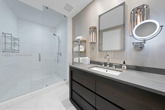 18555 Collins Ave 4405, Sunny Isles Beach, FL 33160