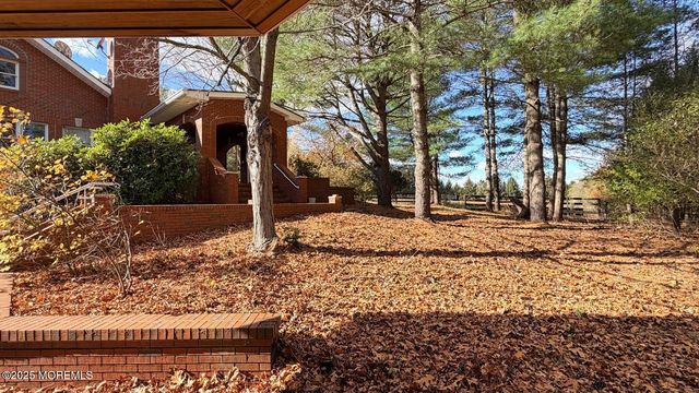 19-23 Roberts Road, Millstone, NJ 08535