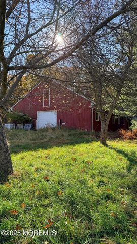 19-23 Roberts Road, Millstone, NJ 08535