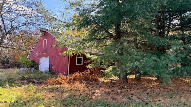 19-23 Roberts Road, Millstone, NJ 08535