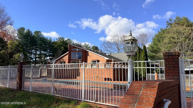 19-23 Roberts Road, Millstone, NJ 08535