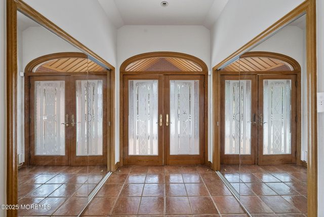 19-23 Roberts Road, Millstone, NJ 08535
