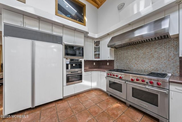 19-23 Roberts Road, Millstone, NJ 08535