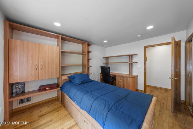 19-23 Roberts Road, Millstone, NJ 08535