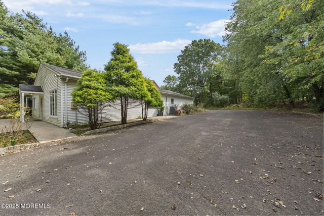 19-23 Roberts Road, Millstone, NJ 08535