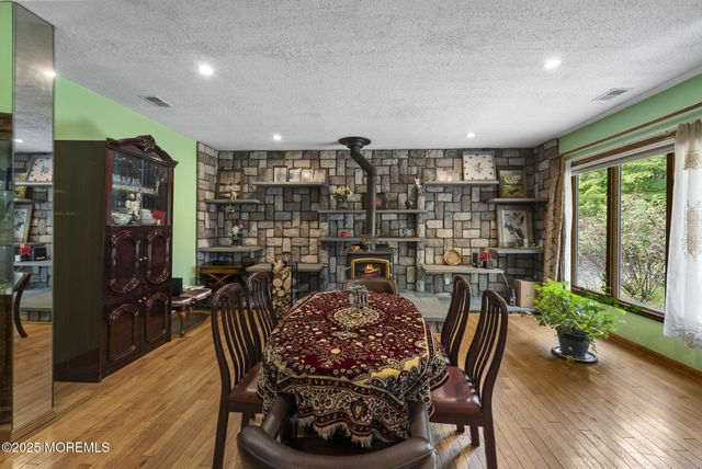 19-23 Roberts Road, Millstone, NJ 08535