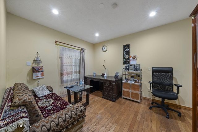19-23 Roberts Road, Millstone, NJ 08535