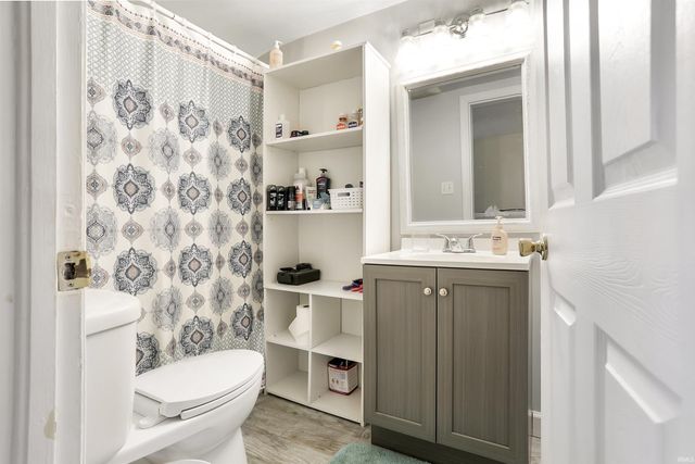 908 Stewart Avenue, Evansville, IN 47715