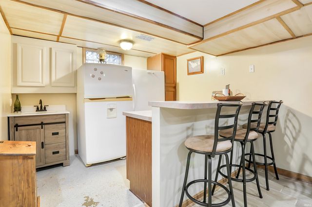 908 Stewart Avenue, Evansville, IN 47715