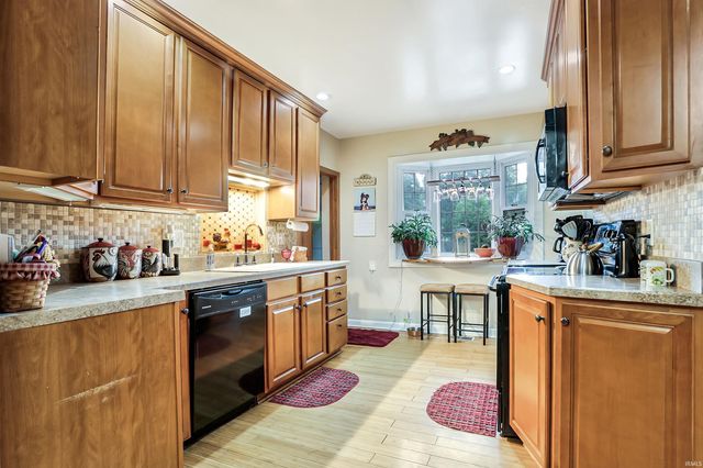 908 Stewart Avenue, Evansville, IN 47715