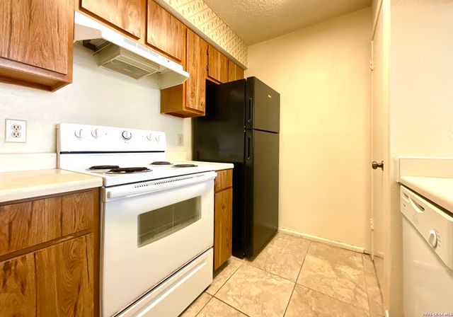 14343 Judson Rd Apt 407, San Antonio, TX 78233