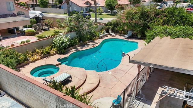 6225 Galanos Court, Bakersfield, CA 93313