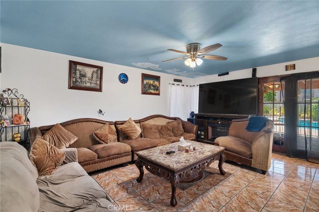 6225 Galanos Court, Bakersfield, CA 93313