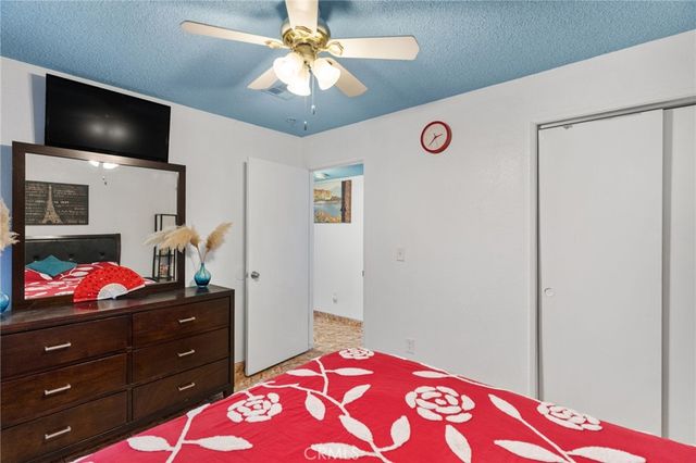 6225 Galanos Court, Bakersfield, CA 93313