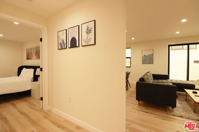 918 N San Vicente Boulevard E, West Hollywood, CA 90069
