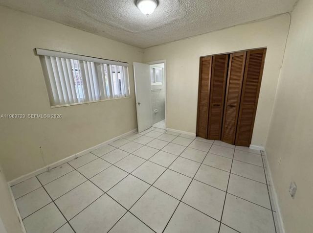 510 W 36th Pl, Hialeah, FL 33012