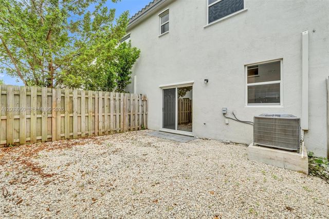 1791 SE 27th Ter 1791, Homestead, FL 33035