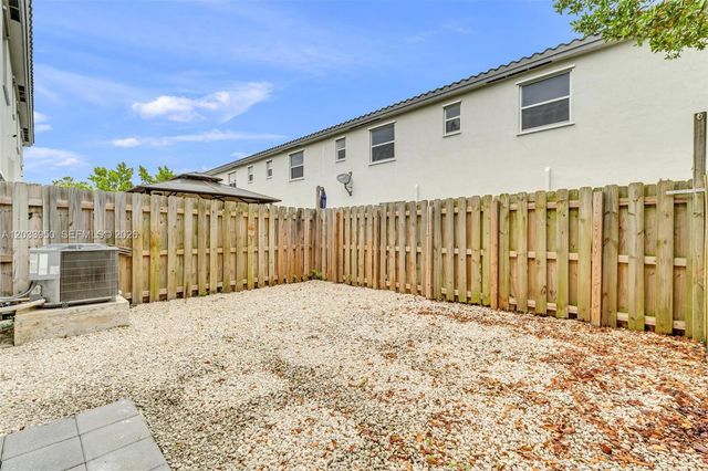 1791 SE 27th Ter 1791, Homestead, FL 33035