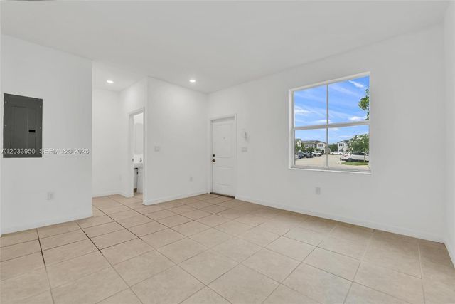 1791 SE 27th Ter 1791, Homestead, FL 33035