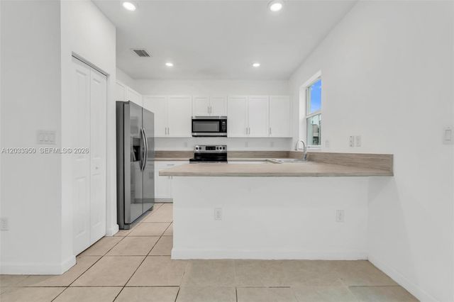 1791 SE 27th Ter 1791, Homestead, FL 33035