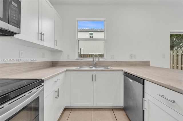 1791 SE 27th Ter 1791, Homestead, FL 33035