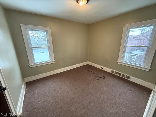 11521 Florian Avenue, Cleveland, OH 44111