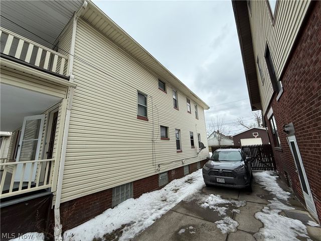 11521 Florian Avenue, Cleveland, OH 44111