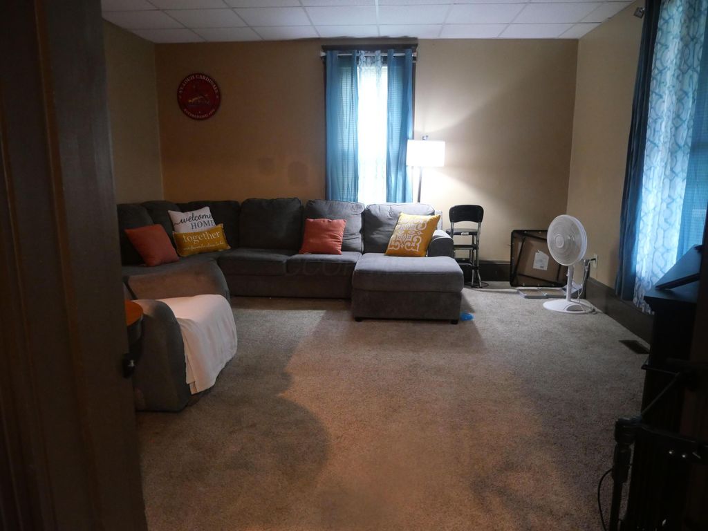 317 N 10th Street, Cambridge, OH 43725