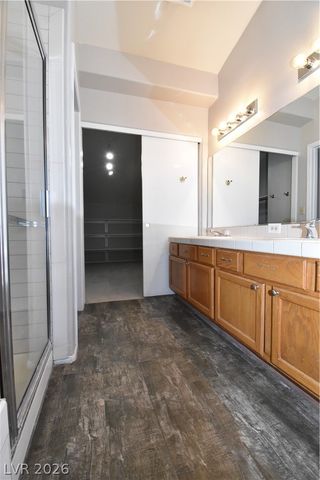 5016 Camino Del Santo Parkway, North Las Vegas, NV 89031