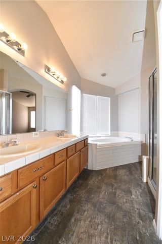 5016 Camino Del Santo Parkway, North Las Vegas, NV 89031