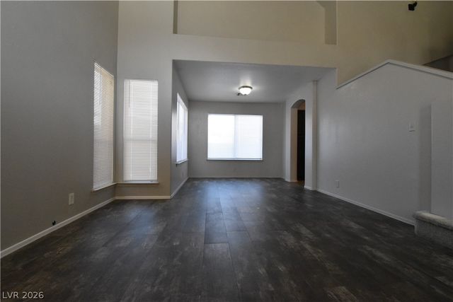 5016 Camino Del Santo Parkway, North Las Vegas, NV 89031