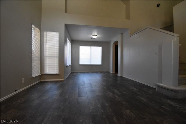 5016 Camino Del Santo Parkway, North Las Vegas, NV 89031