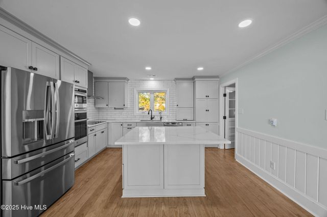 3465 Janiero Road, Arapahoe, NC 28510