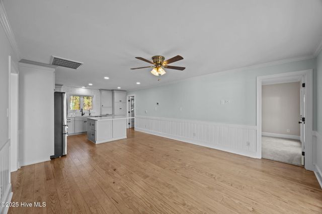 3465 Janiero Road, Arapahoe, NC 28510