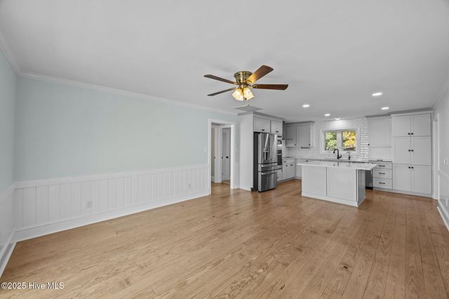 3465 Janiero Road, Arapahoe, NC 28510