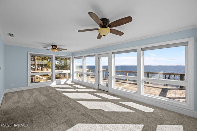 3465 Janiero Road, Arapahoe, NC 28510